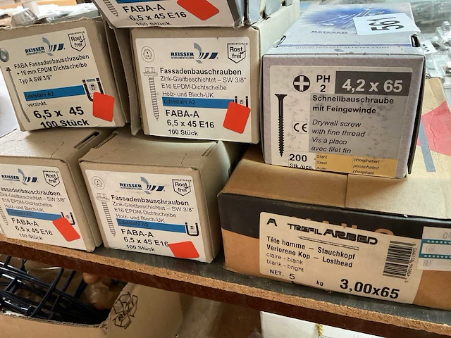 7 dozen schroeven en nagels - afbeelding 6 van  6