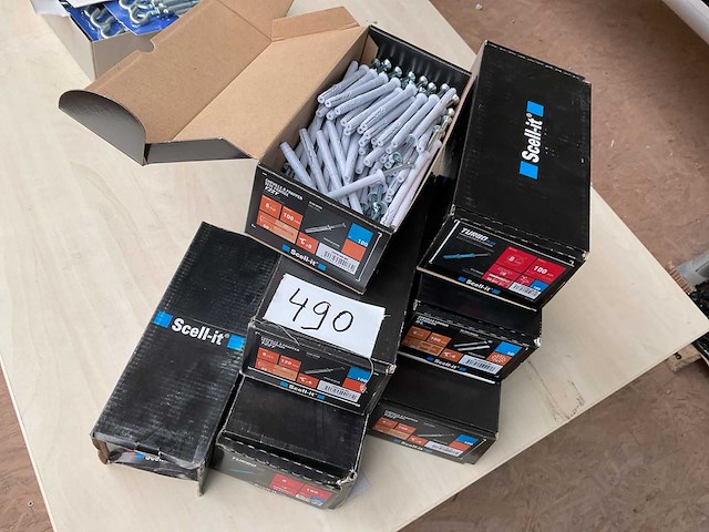 7 dozen slag pluggen en schroeven - afbeelding 1 van  7