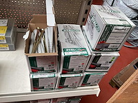 7 dozen slag pluggen - afbeelding 1 van  4