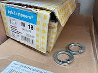 7 dozen tapbouten; veerringen - afbeelding 6 van  6