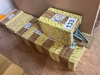 7 dozen verzonken bouten