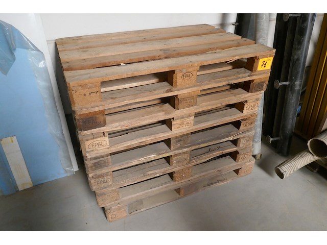 7 euro-palletten + resten houten latten - afbeelding 1 van  5
