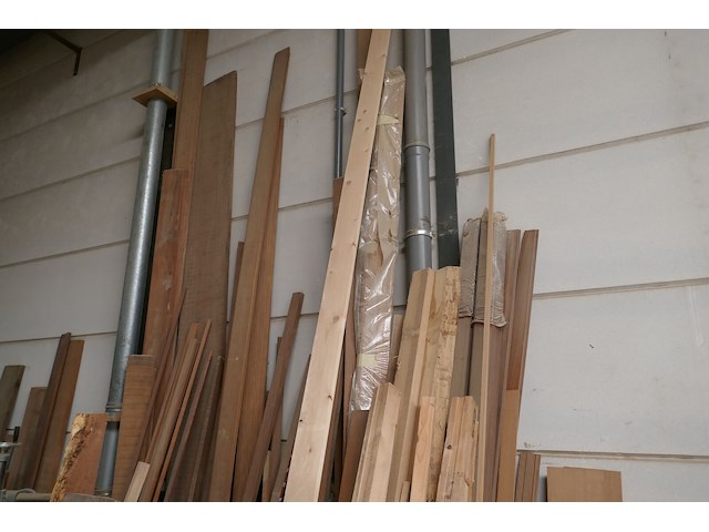 7 euro-palletten + resten houten latten - afbeelding 3 van  5