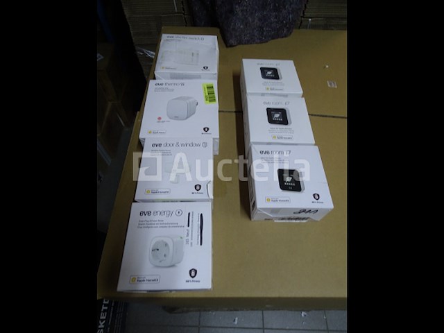 7 eve-verbonden items - winkelwaarde €557 - afbeelding 1 van  7