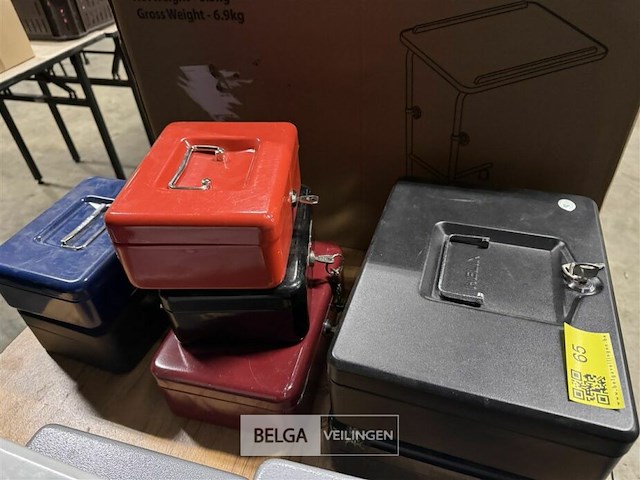 7 geldkistjes - afbeelding 1 van  5