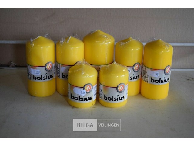 7 gele kaarsen div maten - afbeelding 1 van  2