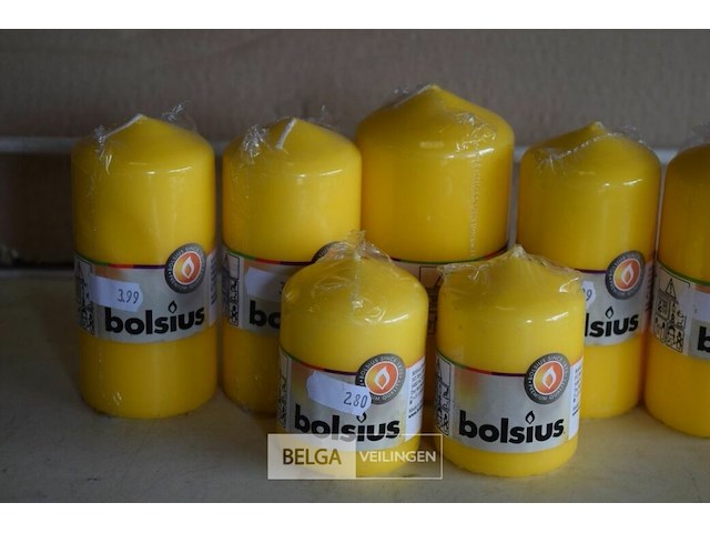 7 gele kaarsen div maten - afbeelding 2 van  2