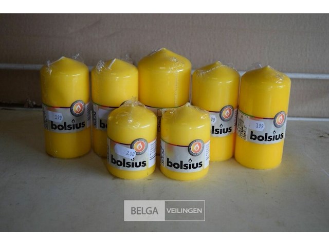 7 gele kaarsen div maten - afbeelding 1 van  2