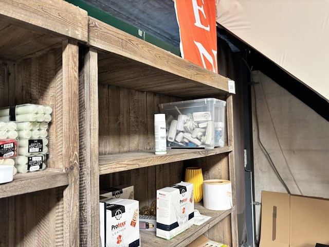 7 houten wandkasten - afbeelding 9 van  10