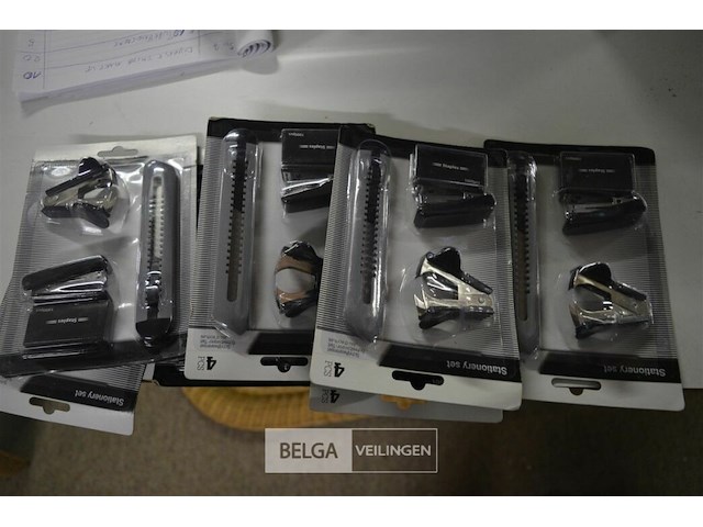 7 kantoorsetje - afbeelding 1 van  3