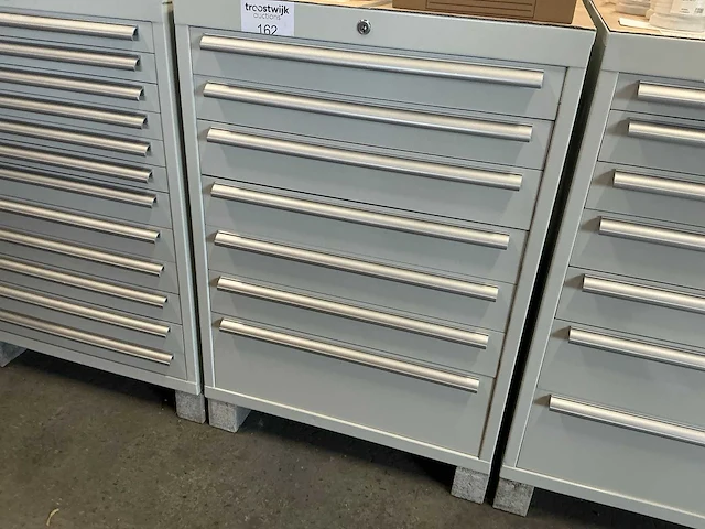 7-laden materiaalkast - afbeelding 2 van  4