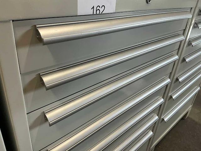 7-laden materiaalkast - afbeelding 4 van  4