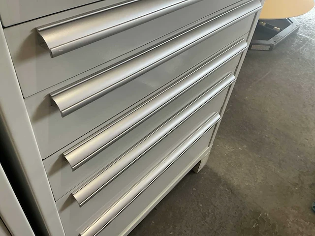 7-laden materiaalkast - afbeelding 5 van  5