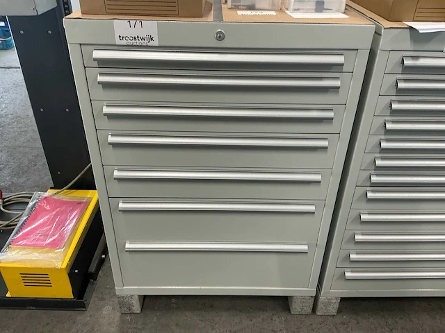 7-laden materiaalkast - afbeelding 1 van  5