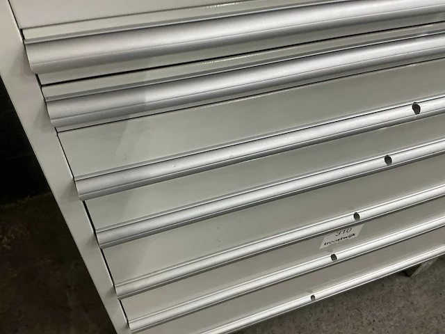 7-laden materiaalkast - afbeelding 4 van  5