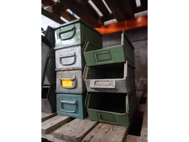 7 metalen bakken (verschillende modellen) - afbeelding 3 van  4