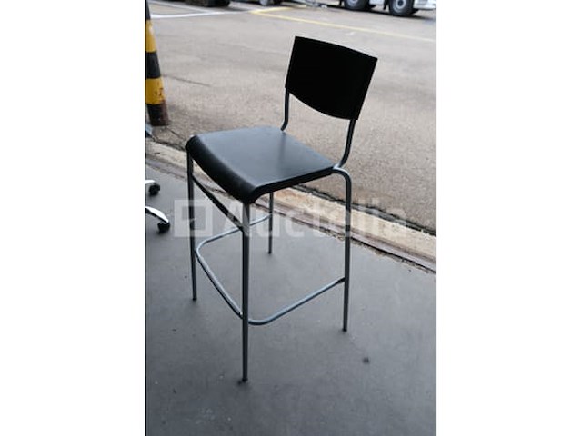 7 ongelijke stoelen - afbeelding 5 van  8