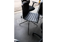 7 ongelijke stoelen - afbeelding 7 van  8