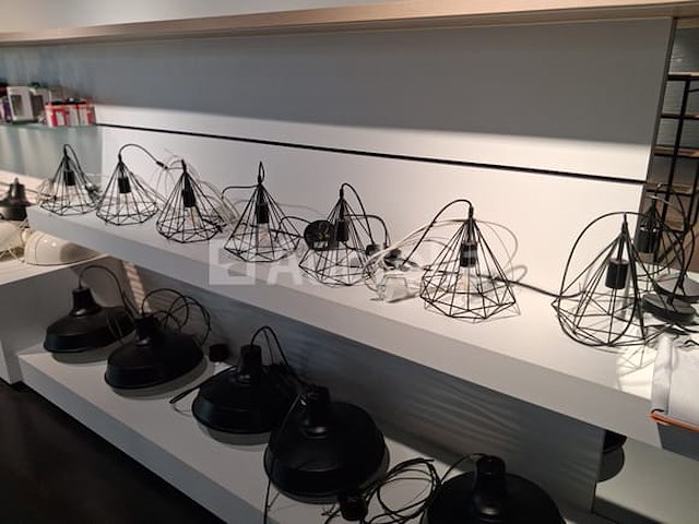 7 piramide-type pendellampen - afbeelding 2 van  2