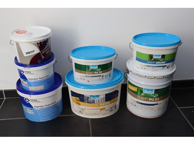 7 potten diverse muurverven - afbeelding 1 van  4