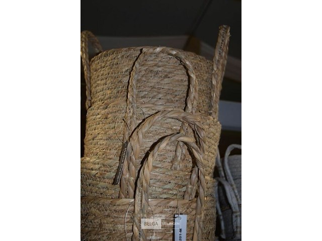 7 rieten bloemmandjes - afbeelding 2 van  2