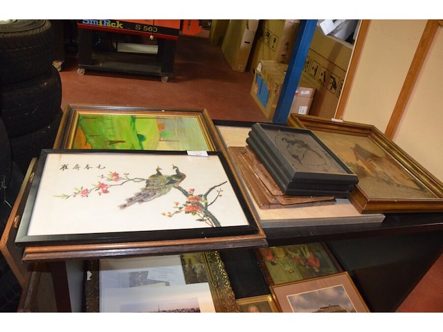 7 schilderijen in kader; 5 vintage wandversieringen op hout - afbeelding 1 van  16