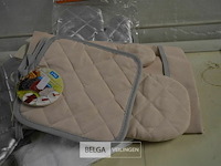 ±7 spatels en 4 sets ovenhandschoenen - afbeelding 3 van  4