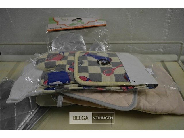 ±7 spatels en 4 sets ovenhandschoenen - afbeelding 4 van  4