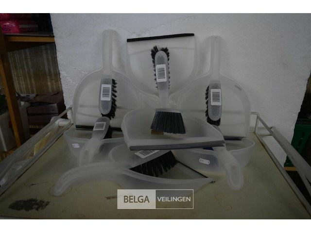 7 vuilblikjeen borstel - afbeelding 1 van  3