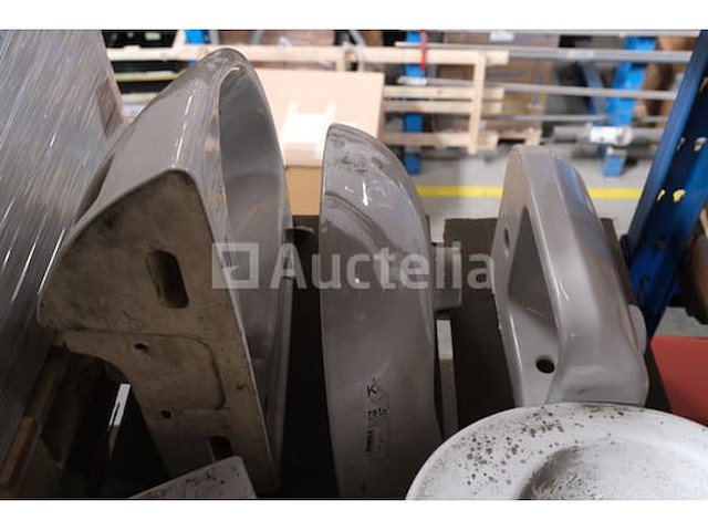 7 wasbekken en handbakken - afbeelding 1 van  5