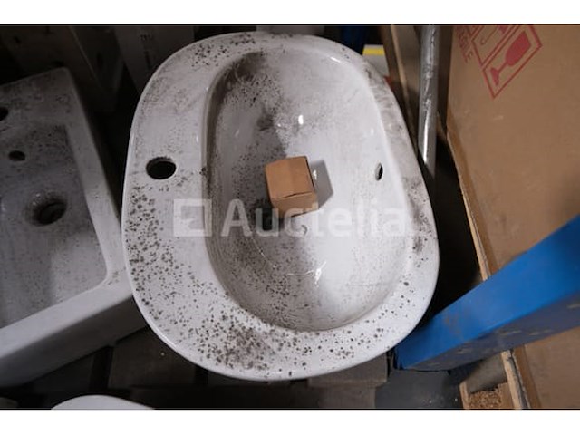 7 wasbekken en handbakken - afbeelding 3 van  5