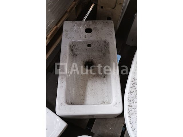 7 wasbekken en handbakken - afbeelding 5 van  5