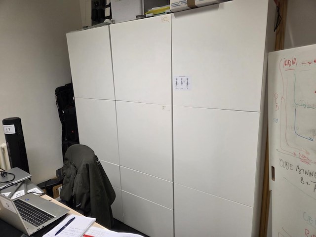 7 witte kasten zonder inhoud - afbeelding 1 van  5