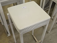 7 witte krukken - afbeelding 2 van  2
