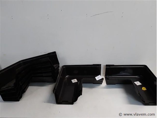 7 x binnenhoek 160mm bruin pvc regenafvoer - afbeelding 1 van  2