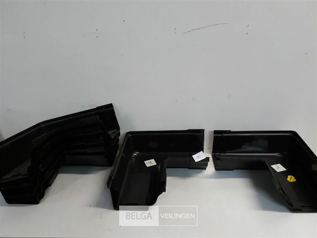 7 x binnenhoek 160mm bruin pvc regenafvoer - afbeelding 1 van  3