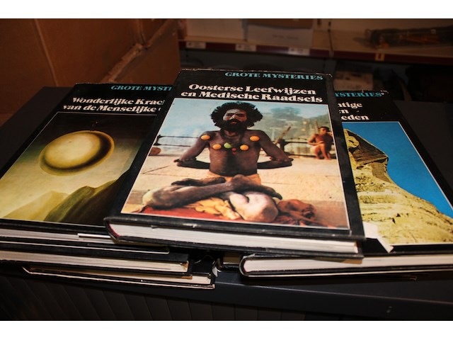 7 x boeken over onverklaarbare dingen - afbeelding 2 van  2