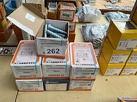 7 x dozen betonschroeven