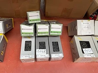 7 x dozen houtdraadbouten; zwarte schroeven - afbeelding 1 van  6