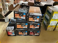 7 x dozen nagelpluggen; schroefpluggen