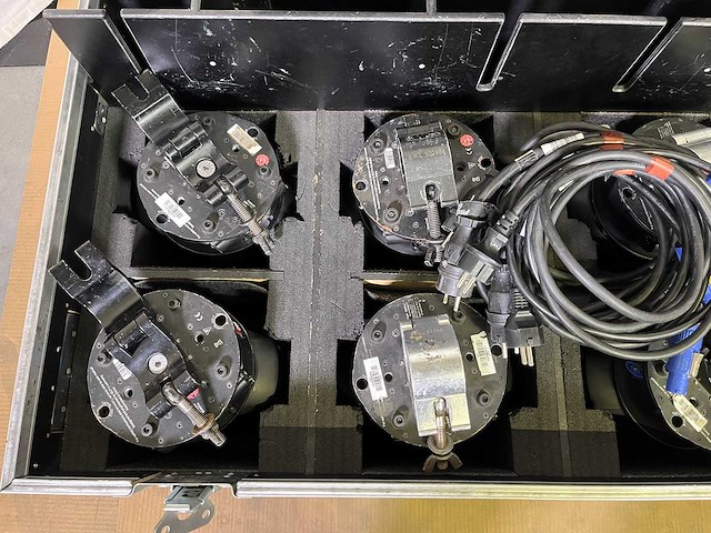 7 x glp impression x4s (7x15w rgbw / 7°-50°) - afbeelding 5 van  10