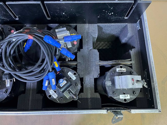 7 x glp impression x4s (7x15w rgbw / 7°-50°) - afbeelding 6 van  10