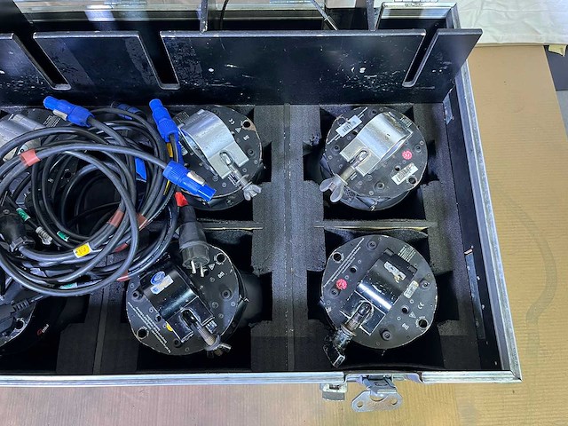 7 x glp impression x4s (7x15w rgbw / 7°-50°) - afbeelding 7 van  12