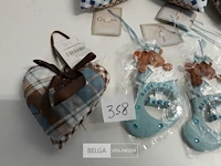 7 x hangdeco 4 x hartje stof 9 cm + 3 x baby first 10 cm - afbeelding 3 van  3