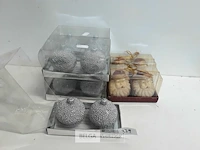 7 x kerstkaars 2 stuks mix kerstmanhoofd/ballen - afbeelding 2 van  3