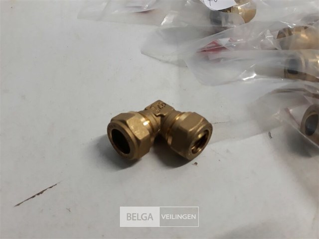 7 x knelkoppeling bocht koper 15 mm ½ f - afbeelding 3 van  3