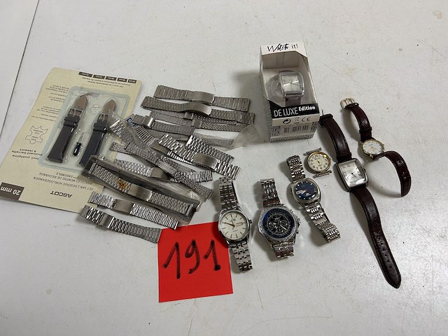 7 x polshorloge + bandjes - afbeelding 1 van  4