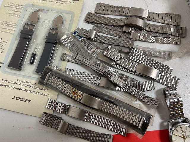 7 x polshorloge + bandjes - afbeelding 4 van  4