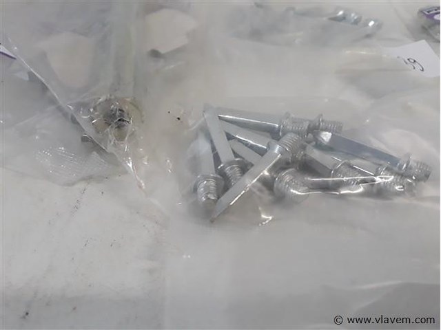 7 x puntdook 40mm 10 stuks + drijverdook - afbeelding 2 van  2