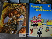 ±70 div stripverhalen; in galop, red rider, ravine, plankgas en plastronneke, suske en wiske, j.rom - afbeelding 6 van  7